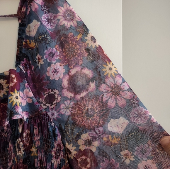 LC Lauren Conrad Smocked Floral Print Top NWT - Picture 6 of 15